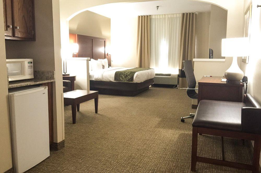 Comfort Suites Johnson City Near University Екстер'єр фото